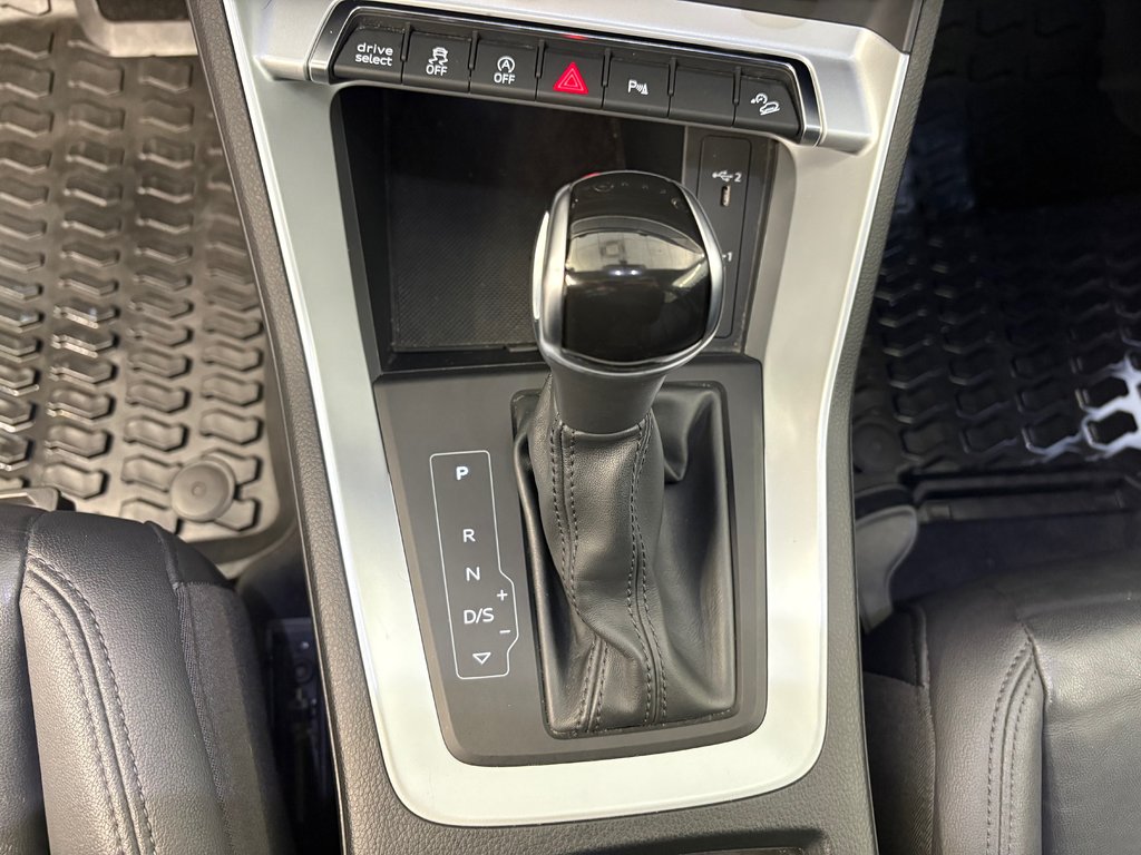 2020 Audi Q3 Komfort 45 QUATTRO in Boucherville, Quebec - 21 - w1024h768px