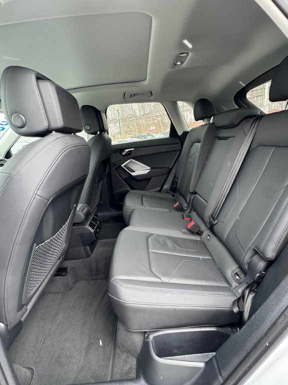 2022 Audi Q3 45 Cuir Toit Panoramique in Terrebonne, Quebec - 10 - w1024h768px