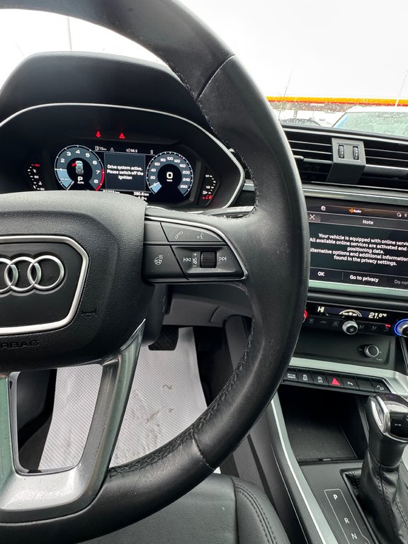 2022 Audi Q3 45 Cuir Toit Panoramique in Terrebonne, Quebec - 15 - w1024h768px