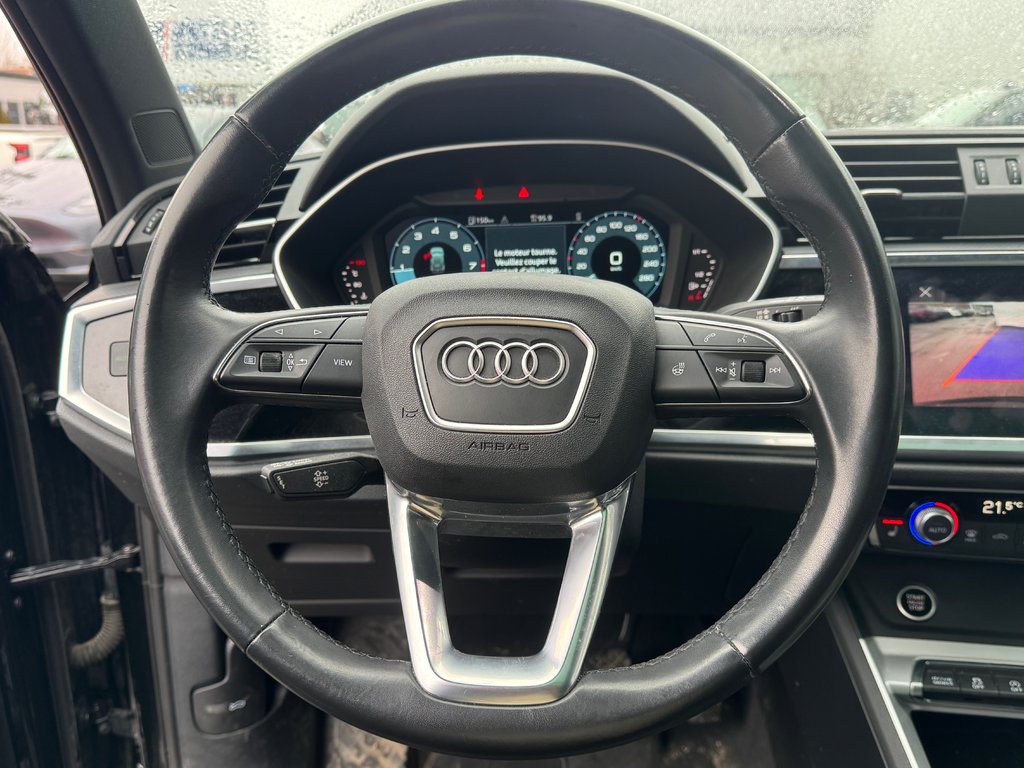 2022 Audi Q3 Komfort Toit Panoramique Bas Kilométrage in Terrebonne, Quebec - 12 - w1024h768px