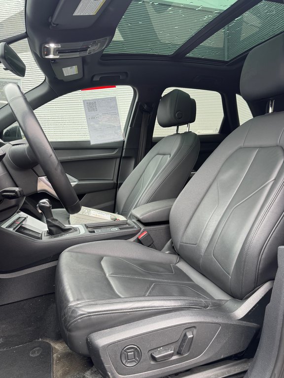 2022 Audi Q3 Komfort Toit Panoramique Bas Kilométrage in Terrebonne, Quebec - 9 - w1024h768px