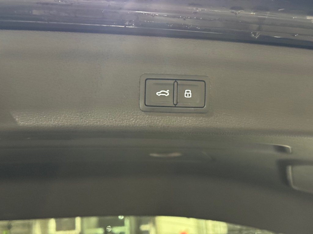 2024 Audi Q3 Progressiv 45 Quattro Toit Panoramique Cuir in Terrebonne, Quebec - 21 - w1024h768px