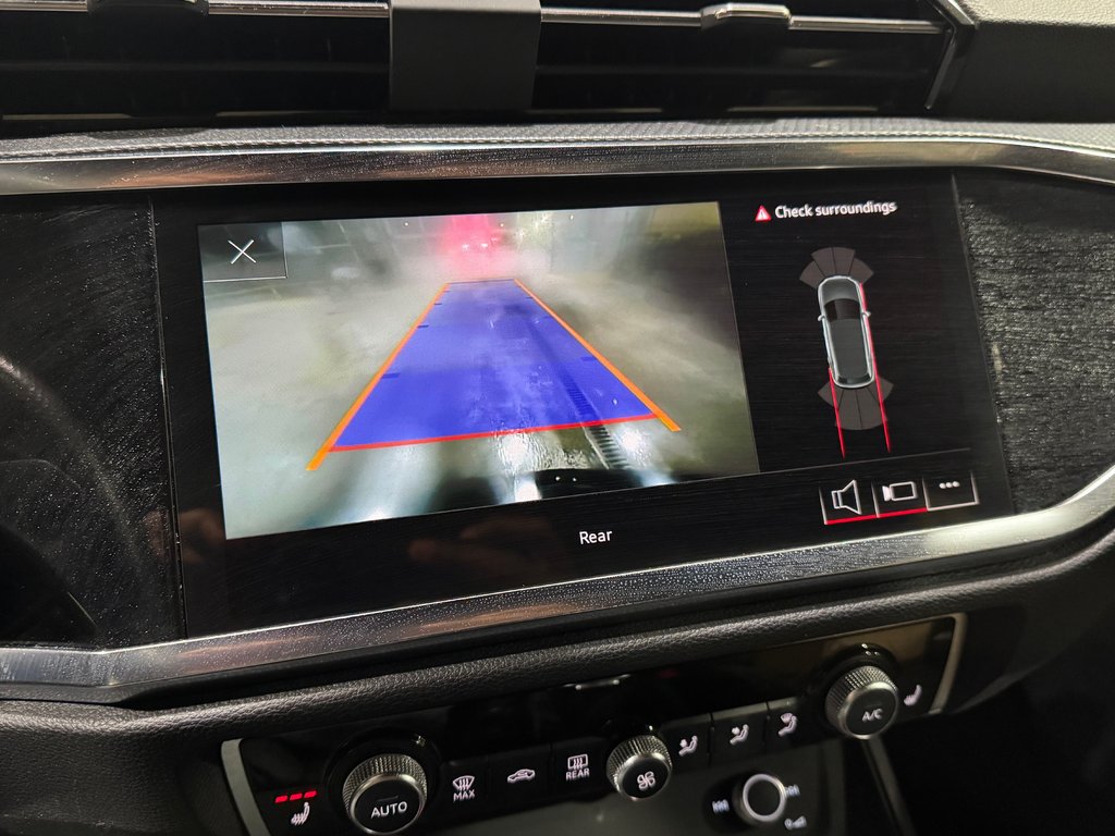 2024 Audi Q3 Progressiv 45 Quattro Toit Panoramique Cuir in Terrebonne, Quebec - 19 - w1024h768px