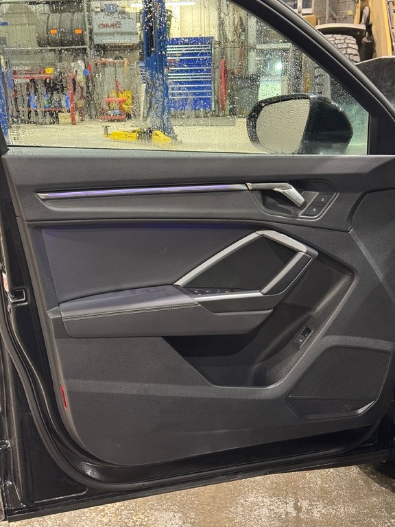 2024 Audi Q3 Progressiv 45 Quattro Toit Panoramique Cuir in Terrebonne, Quebec - 8 - w1024h768px