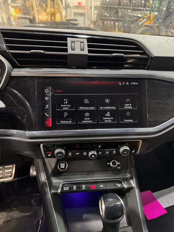 2024 Audi Q3 Progressiv 45 Quattro Toit Panoramique Cuir in Terrebonne, Quebec - 12 - w1024h768px