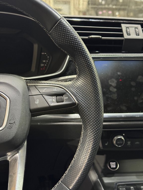 2024 Audi Q3 Progressiv 45 Quattro Toit Panoramique Cuir in Terrebonne, Quebec - 17 - w1024h768px