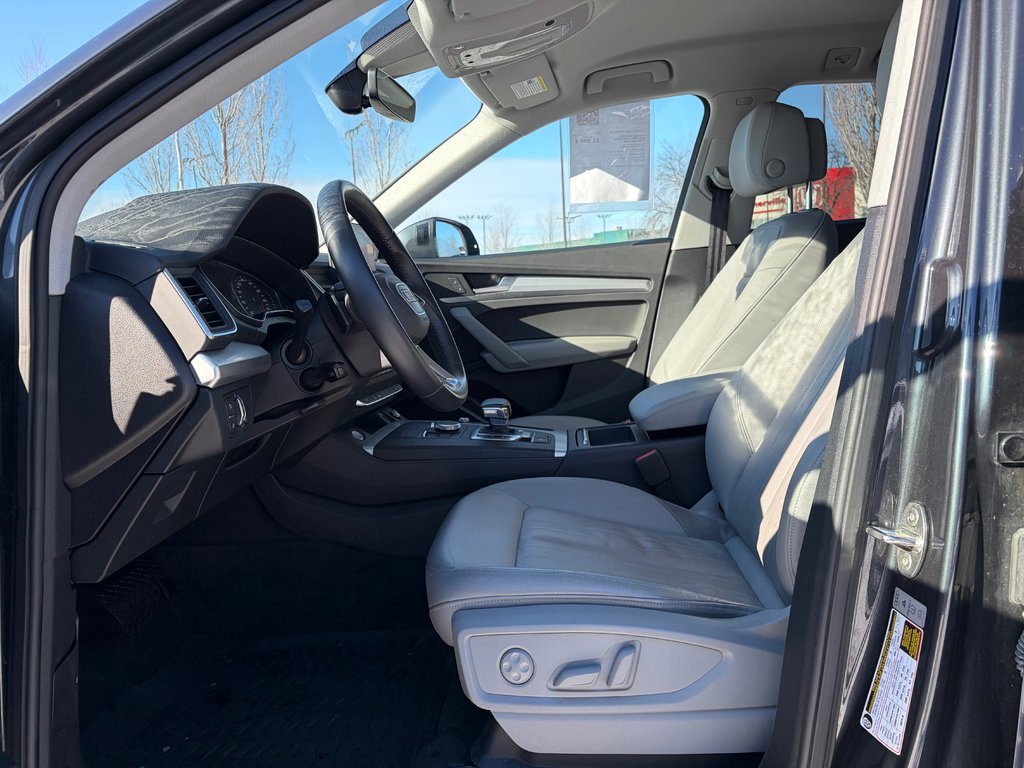 Audi Q5 KOMFORT QUATTRO CUIR APPLE CARPLAY 2020 à Boucherville, Québec - 12 - w1024h768px