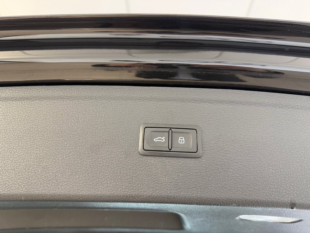 2021 Audi Q5 Progressiv in Boucherville, Quebec - 26 - w1024h768px