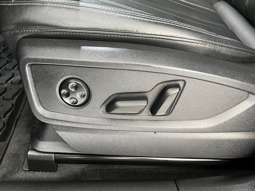 2023 Audi Q5 45 KOMFORT in Boucherville, Quebec - 15 - w1024h768px