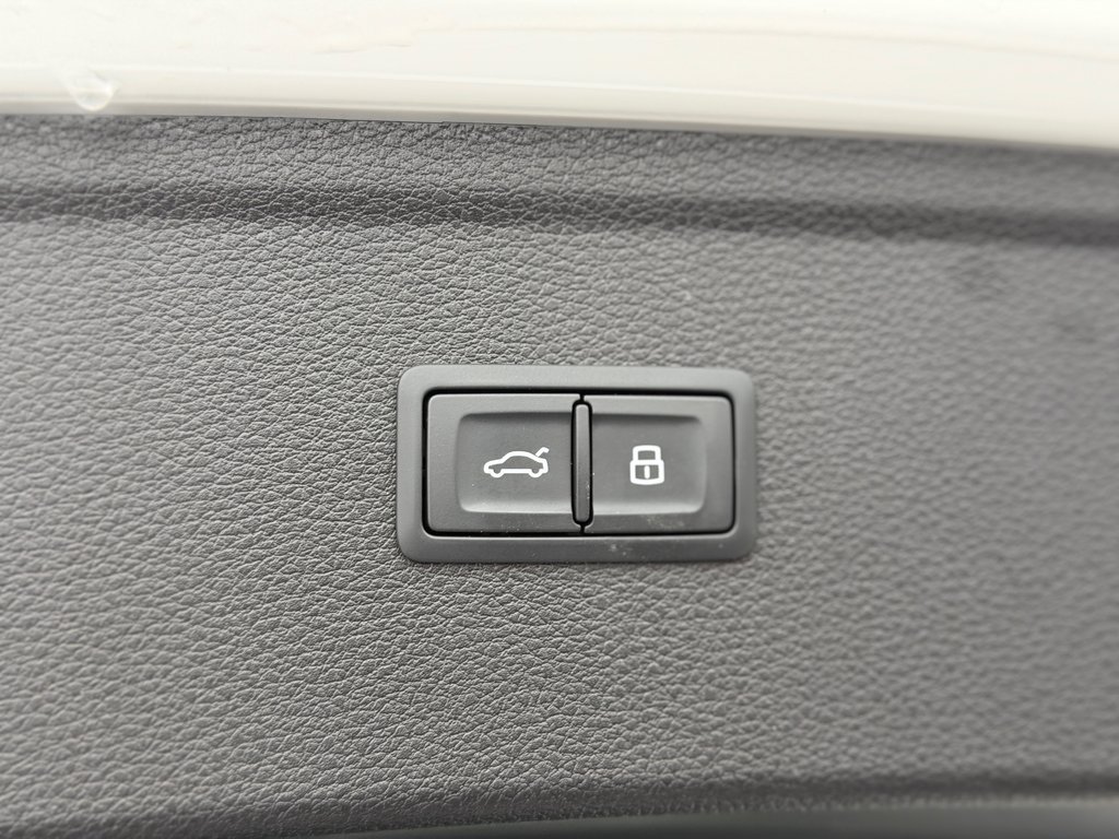 2024 Audi Q5 Komfort Quatro AWD in Terrebonne, Quebec - 25 - w1024h768px