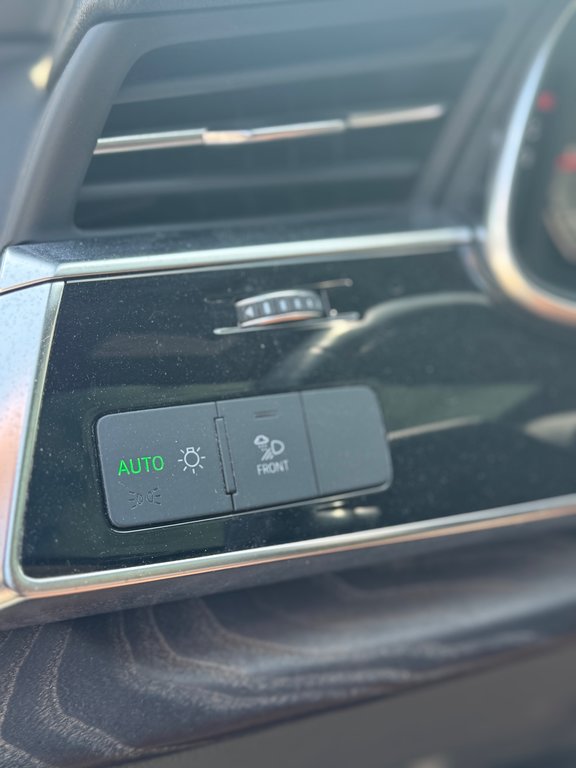 Audi Q7 Komfort S Line Cuir Toit Panoramique 2022 à Terrebonne, Québec - 13 - w1024h768px