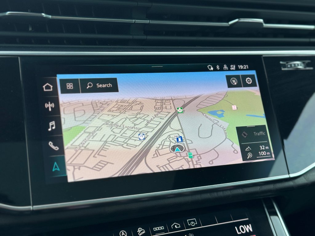 Audi Q8 Progressiv Toit Panoramique Cuir 2021 à Terrebonne, Québec - 18 - w1024h768px