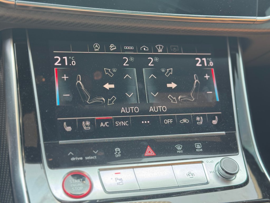 Audi RS Q8 Carbon Fiber Black Optic 23''  Bas Kilométrage 2022 à Terrebonne, Québec - 20 - w1024h768px