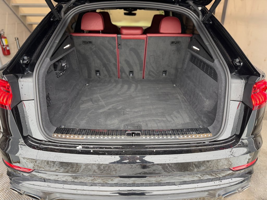 2022 Audi SQ8 Technik Black Optic Cuir Rouge in Terrebonne, Quebec - 27 - w1024h768px