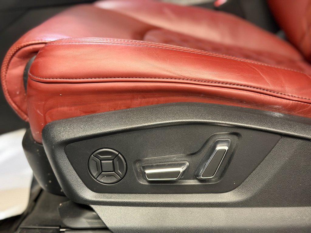 2022 Audi SQ8 Technik Black Optic Cuir Rouge in Terrebonne, Quebec - 10 - w1024h768px