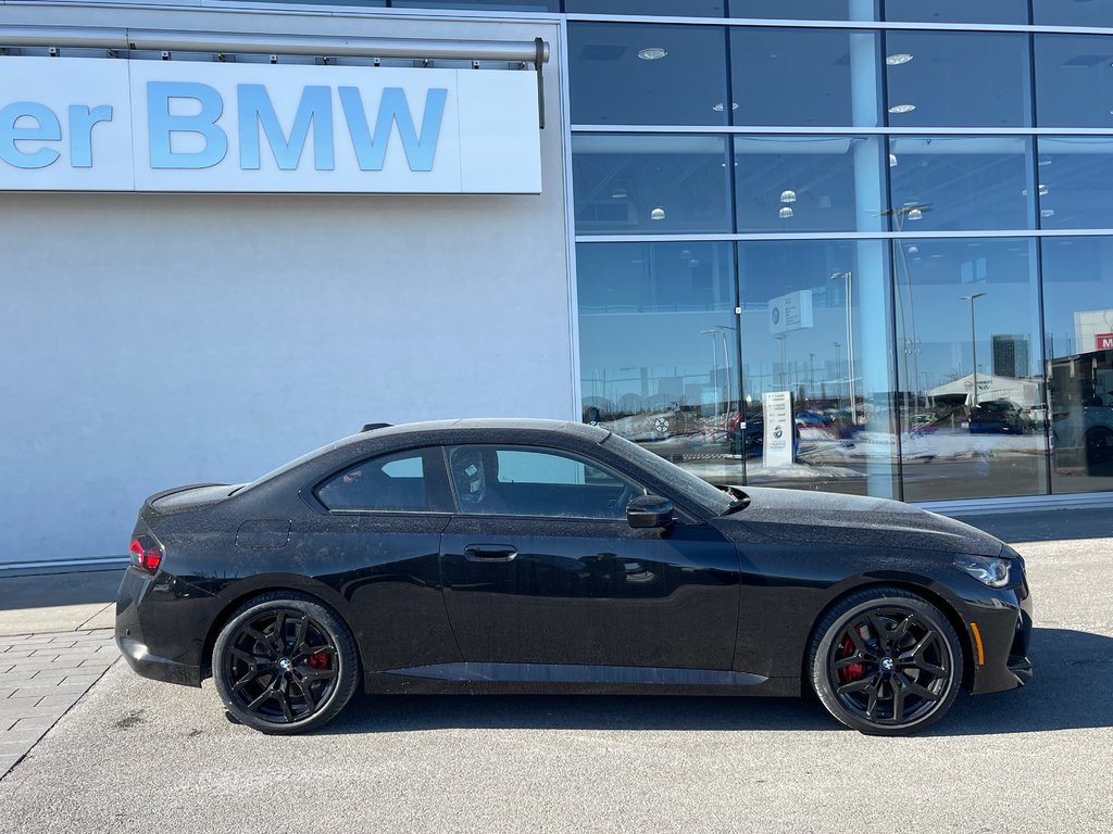 BMW 230i XDrive Coupe 2025 à Terrebonne, Québec - 3 - w1024h768px