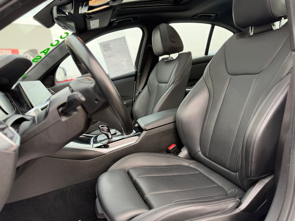 BMW 3 Series 330i xDrive Cuir Toit Ouvrant 2022 à Terrebonne, Québec - 10 - w1024h768px