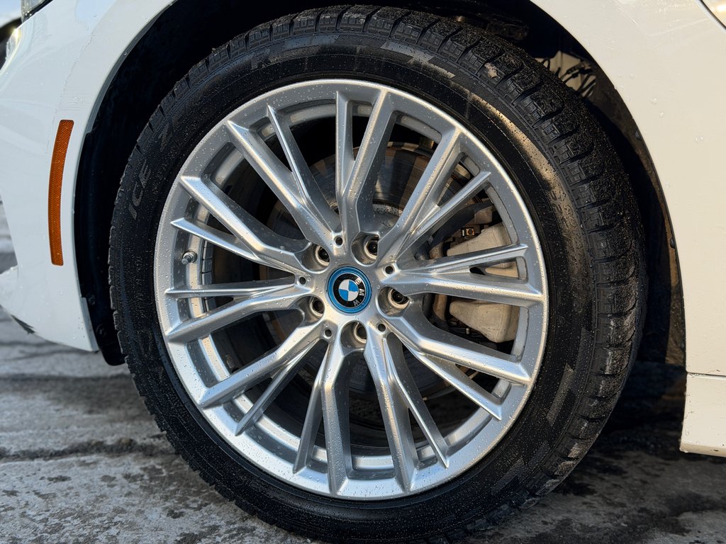 BMW 3 Series 330e xDrive Cuir Toit Ouvrant Bas Kilométrage 2023 à Terrebonne, Québec - 27 - w1024h768px