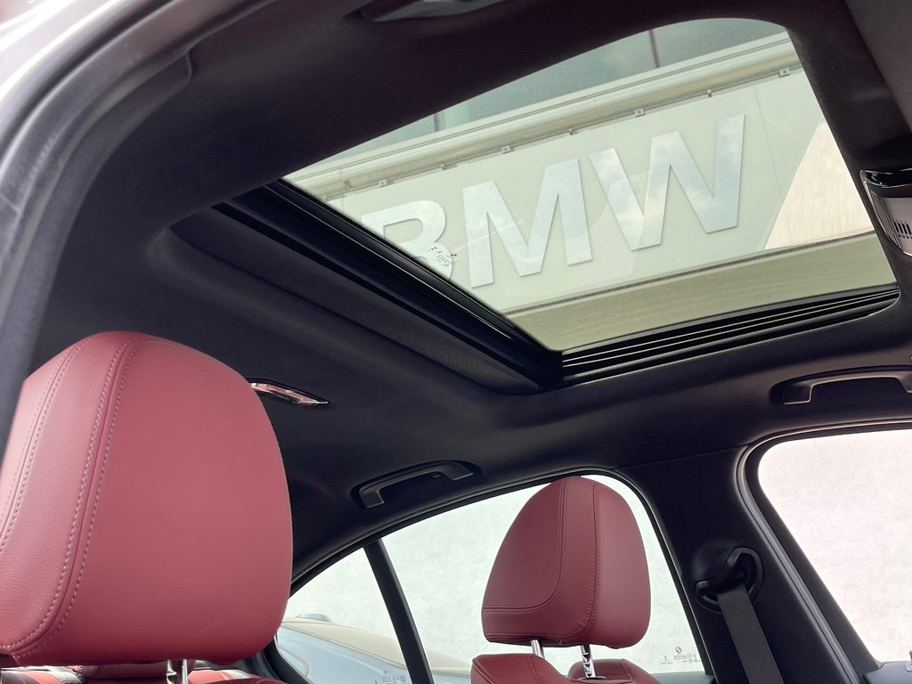 BMW 330i xDrive Sedan 2025 à Terrebonne, Québec - 8 - w1024h768px
