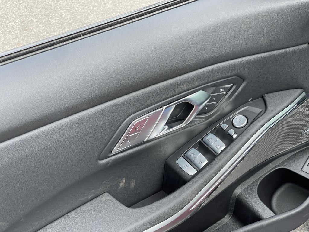 2025 BMW 330i xDrive Sedan in Terrebonne, Quebec - 13 - w1024h768px