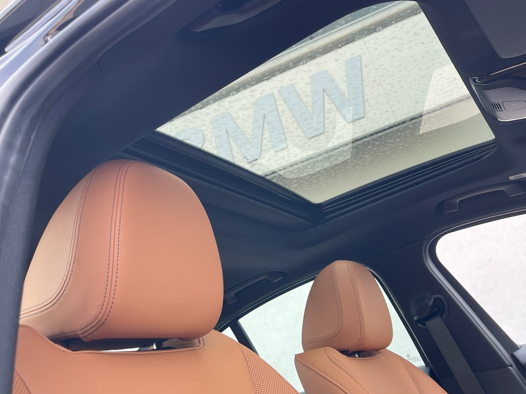 BMW 330i xDrive Sedan 2025 à Terrebonne, Québec - 8 - w1024h768px