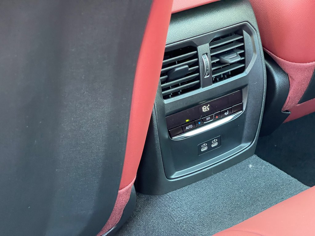 BMW 330i xDrive Sedan 2025 à Terrebonne, Québec - 11 - w1024h768px