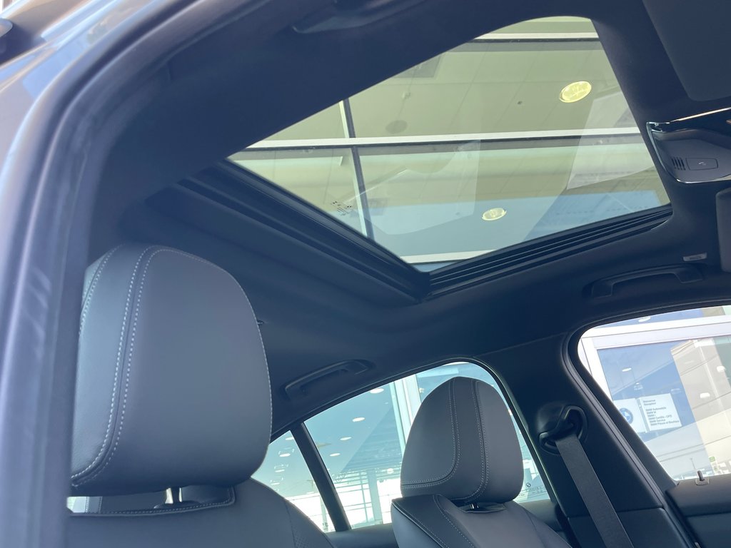 2025 BMW 330i xDrive Sedan in Terrebonne, Quebec - 8 - w1024h768px