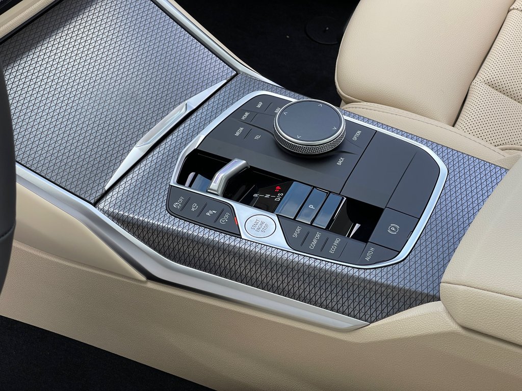 2025 BMW 330i xDrive Sedan in Terrebonne, Quebec - 18 - w1024h768px