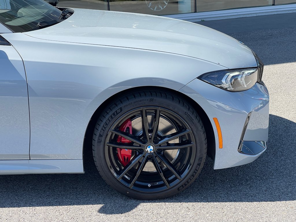 BMW 330i XDrive Sedan, M Sport Package 2024 à Terrebonne, Québec - 7 - w1024h768px