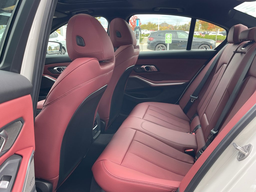 BMW 330i XDrive Sedan 2026 à Terrebonne, Québec - 11 - w1024h768px