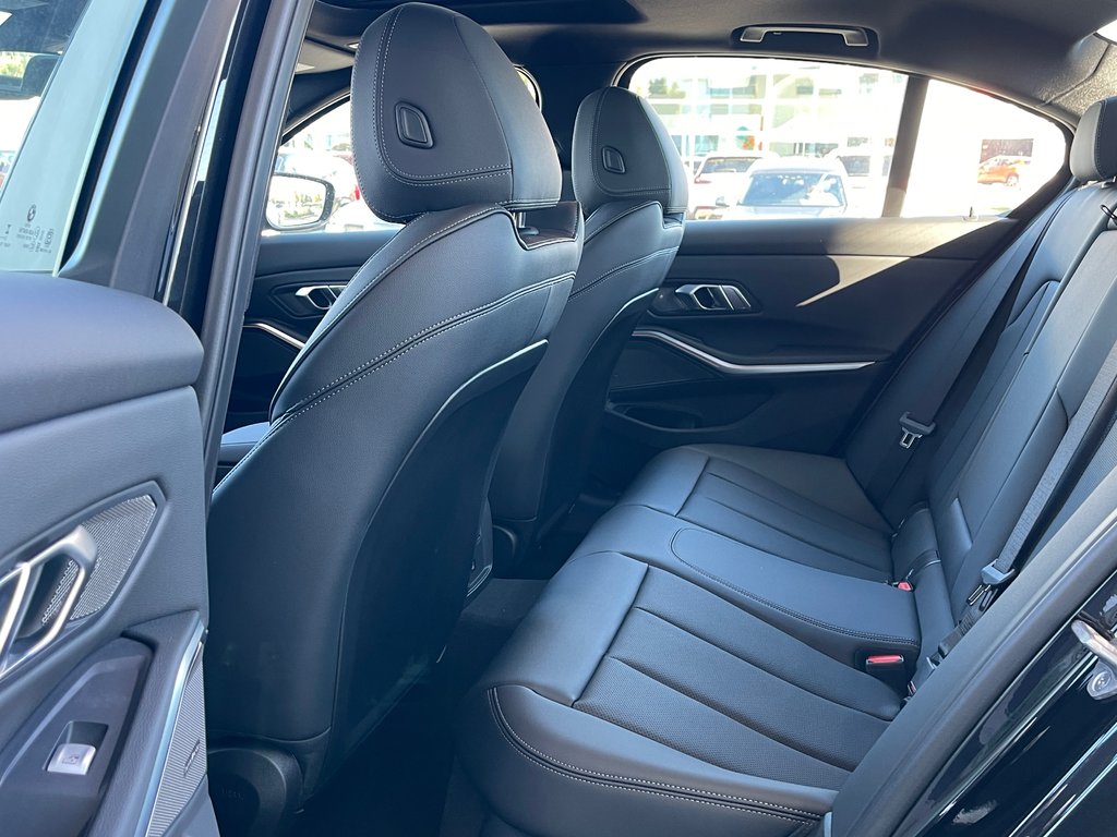 BMW 330i XDrive Sedan 2026 à Terrebonne, Québec - 11 - w1024h768px