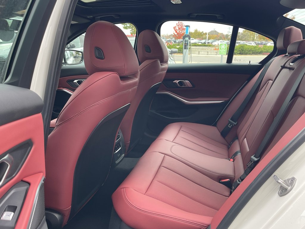 BMW 330i XDrive Sedan 2026 à Terrebonne, Québec - 11 - w1024h768px