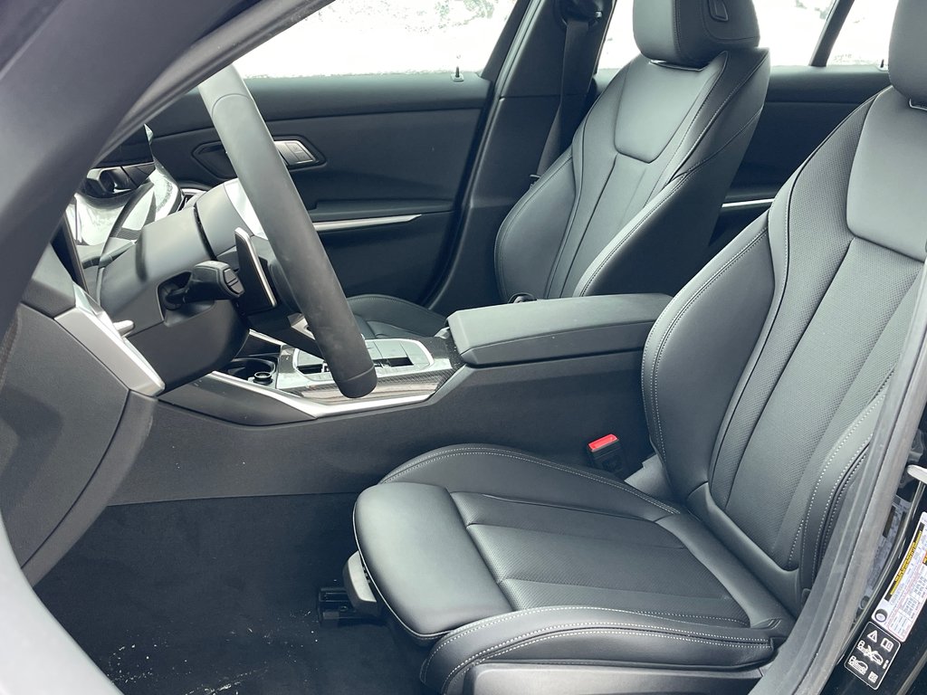 BMW 330i xDrive M Sport Edition 2026 à Terrebonne, Québec - 10 - w1024h768px