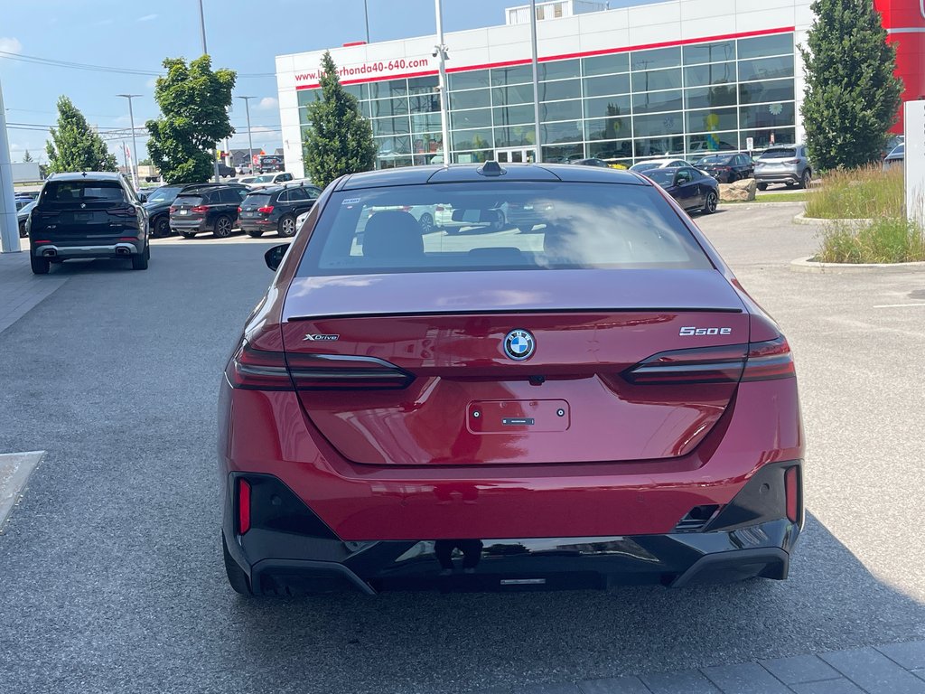 2026 BMW 550e XDrive in Terrebonne, Quebec - 5 - w1024h768px