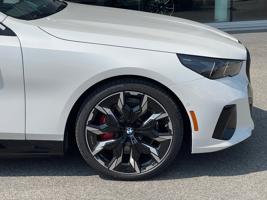BMW 550e XDrive 2026 à Terrebonne, Québec - 7 - w1024h768px