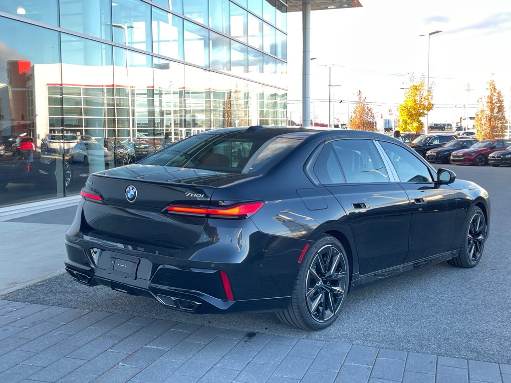 BMW 760i XDrive Sedan 2025 à Terrebonne, Québec - 4 - w1024h768px