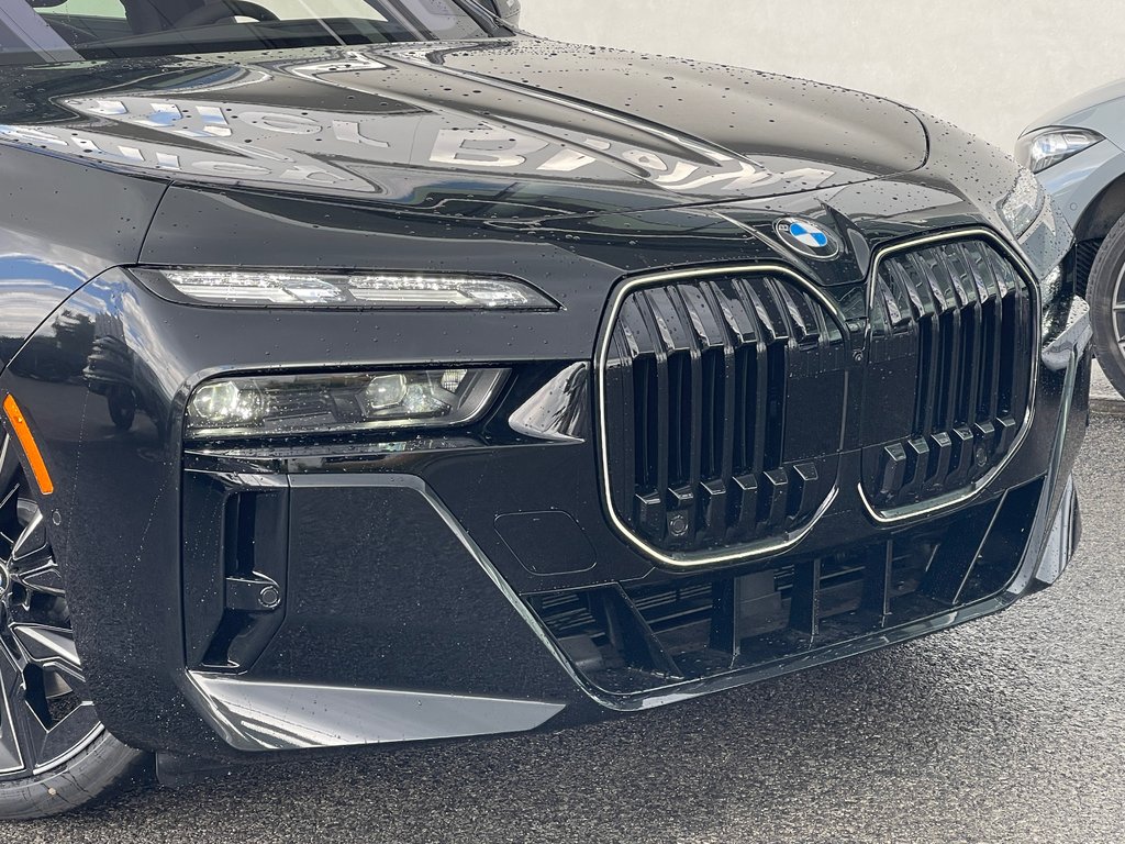 BMW 760i XDrive Sedan 2026 à Terrebonne, Québec - 6 - w1024h768px