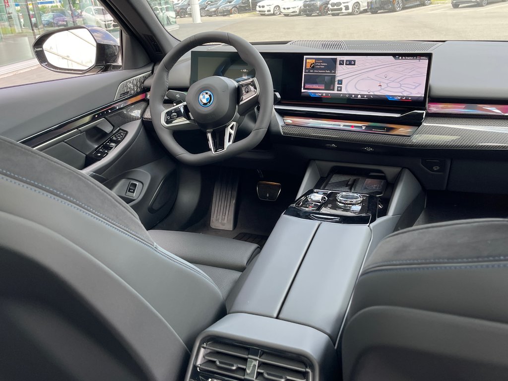 2026 BMW I5 XDrive40 Sedan in Terrebonne, Quebec - 12 - w1024h768px