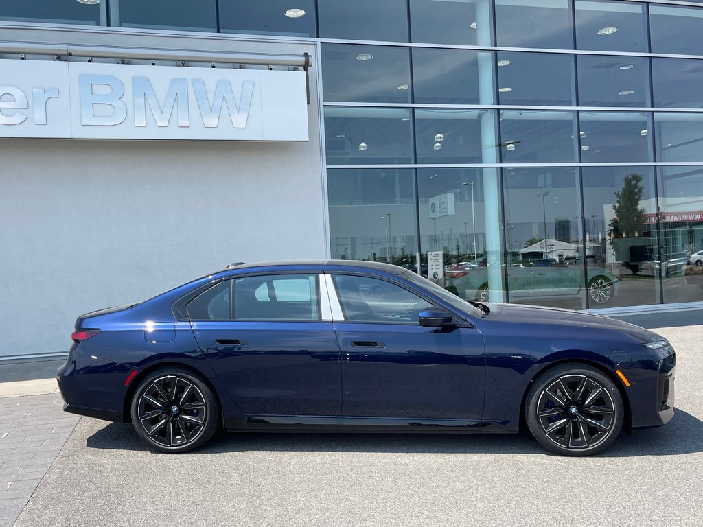 2024 BMW I7 XDrive60, Premium Package in Terrebonne, Quebec - 3 - w1024h768px