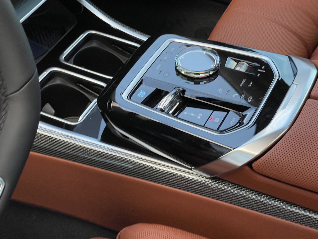 2025 BMW I7 XDrive60 Sedan in Terrebonne, Quebec - 19 - w1024h768px