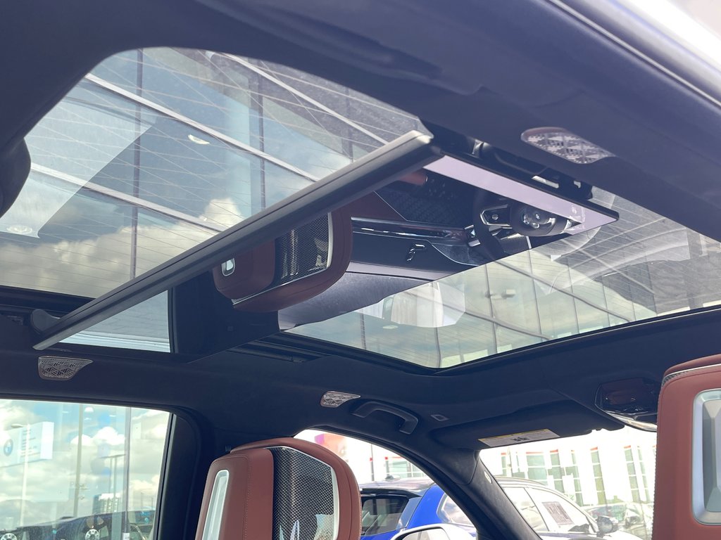 2025 BMW I7 XDrive60 Sedan in Terrebonne, Quebec - 8 - w1024h768px