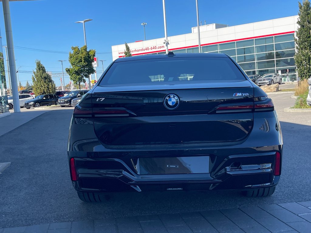 2026 BMW I7 M70 xDrive Sedan in Terrebonne, Quebec - 5 - w1024h768px