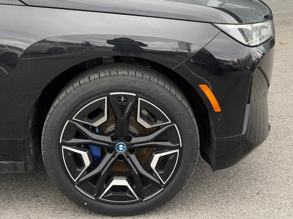2024 BMW IX XDrive50 in Terrebonne, Quebec - 7 - w1024h768px
