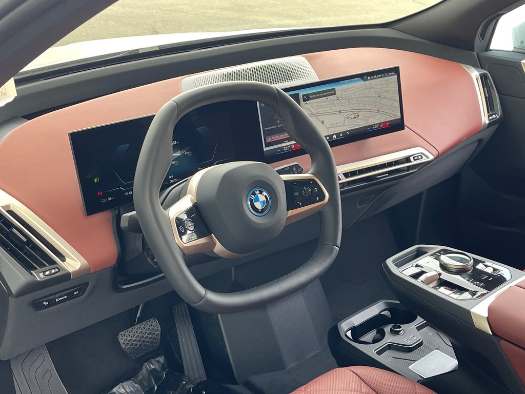 BMW IX XDrive50, Maintenance sans frais 3 ans/60000KM 2024 à Terrebonne, Québec - 9 - w1024h768px