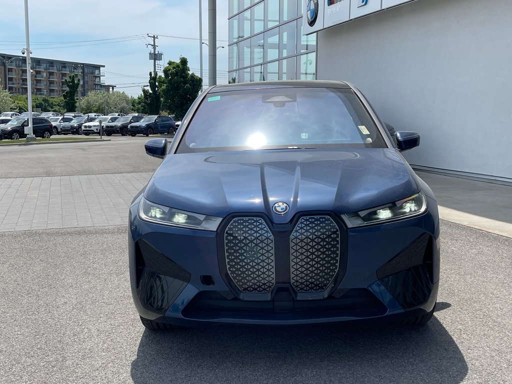 2025 BMW IX XDrive50, Assistant À La Conduite in Terrebonne, Quebec - 2 - w1024h768px