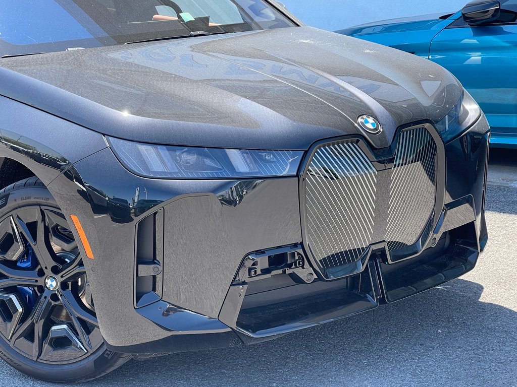 2026 BMW IX XDrive60 in Terrebonne, Quebec - 6 - w1024h768px