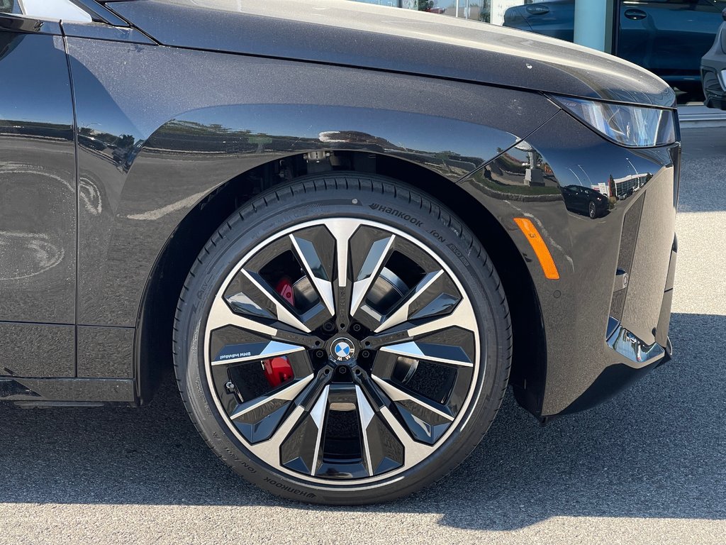 2026 BMW IX XDrive60 in Terrebonne, Quebec - 7 - w1024h768px