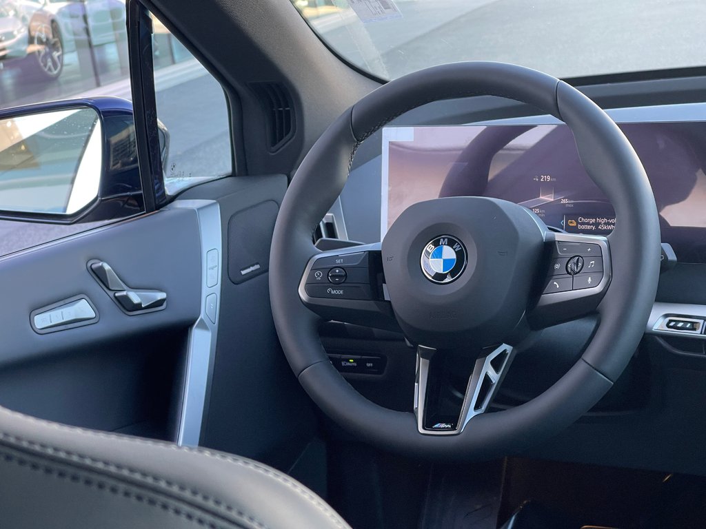 2026 BMW IX XDrive60 in Terrebonne, Quebec - 14 - w1024h768px