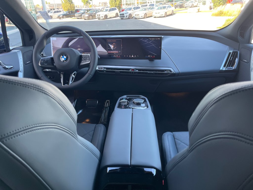 2026 BMW IX XDrive60 in Terrebonne, Quebec - 12 - w1024h768px