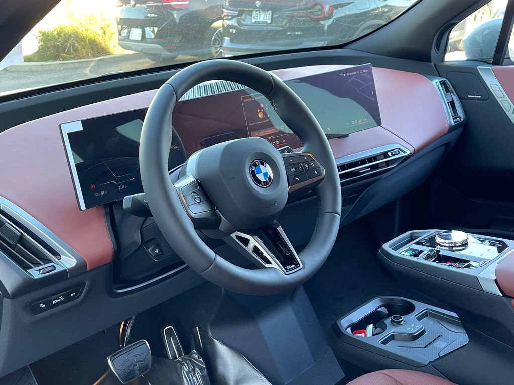 BMW IX XDrive60 2026 à Terrebonne, Québec - 8 - w1024h768px